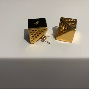 Khoi Gold Geometric Earrings